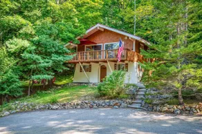 Wanderlust Mountainside Chalet - Image 2