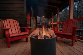 Hygge Hollow Cabin on Fightingtown Creek Hot Tub - Image 5