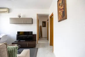 Cozy apt in Cornella 2 mins from the metro - Image 5
