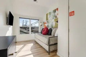 Elevated Pad @ Cherry Street - Image 5