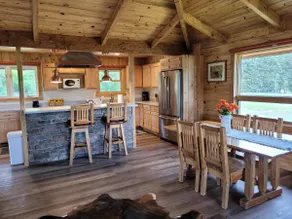 Legg Ranch House 2 bed 2 bath close to Yellowstone - Image 3