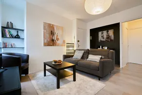 One bedroom apartment near tramway & shops - Image 4