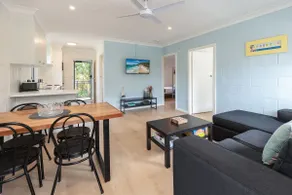 Blueys Beach Villa Manyana 11 - Image 2