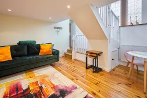Host & Stay - Millers Coach House - Image 3