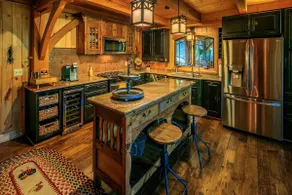 Luxury Riverfront w/ Privacy & Fireplace - Image 3