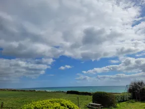 Tipoz'Immo - Brise Marine 1 accès direct plage - vue mer - spot de surf - wifi inclus - linge inclus et lits faits - balcon - parking gratuit - proches des commerces - Image 3