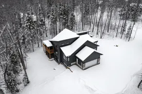 Modern 3BR Cottage~Games Room~Fire pit~Trails~BBQ - Image 2