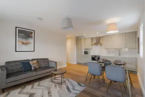 Charming 2 BDR in Windsor - VAT Q - By Tempstay - Image 2