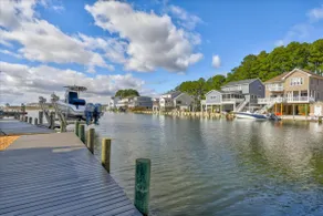 Custom waterfront home by Seaside Vacations - Image 3