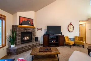 Quail Pine Cabin - Image 5