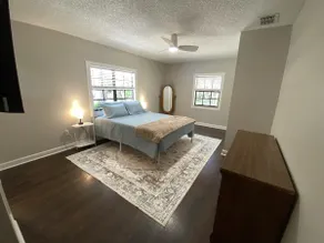 Mystic Oaks: 2 bed cottage getaway on 2 Acres - Image 4