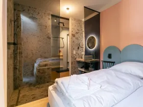 Chic designer holiday apartment in the centre - Image 2