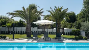 Villa Sirmione Front Lake - Image 2