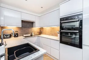 Cosy Cottage with Great Walks & Dog Friendly - Image 3
