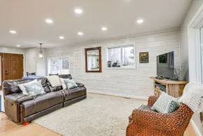 Quiet Shepherd Home: Near CMU Campus! - Image 4