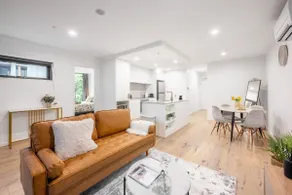 @CBR CBD: Stylish 2BR Parkside Retreat w 2 parking - Image 3
