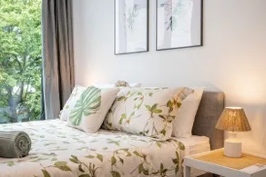 @CBR CBD: Stylish 2BR Parkside Retreat w 2 parking - Image 5