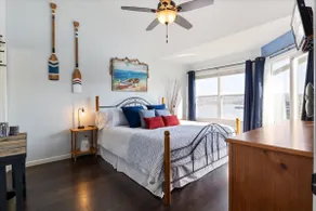 Glen Haven - Top Floor, Heated Pool, & Playground! - Image 3