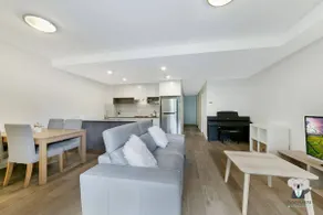 Waitara Station Designer 2Bed Apt + parking dans la rue NWA008 - Image 4