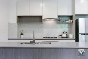 Waitara Station Designer 2Bed Apt + parking dans la rue NWA008 - Image 5