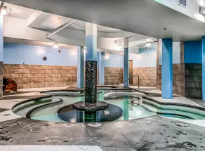 Perfect Rockies Escape with Pool, Hot Tub and Gym - Image 4