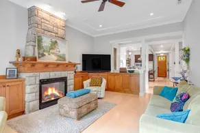 Elegant Boise River Home at Bown Crossing with Hot - Image 5
