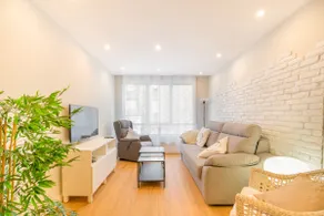 Spacious and comfortable apartment in Pamplona - Image 2