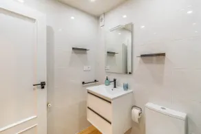 Spacious and comfortable apartment in Pamplona - Image 5