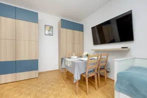 Spacious Apartment with Three Bedrooms in Warsaw by Noclegi Renters - Image 4