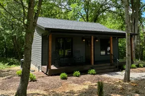 Wooded Cabin · Hot Tub, Firepit & Giant City - Image 5