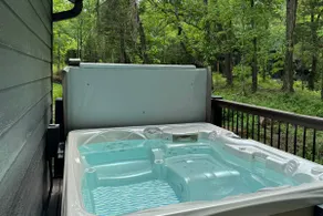 Wooded Cabin · Hot Tub, Firepit & Giant City - Image 3
