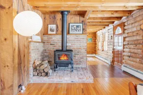 Charming & Cozy Cabin w/ Screened Porch - Image 5