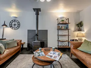 2 Bed in Ambleside oc-sz500 - Image 5