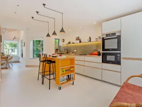 3 Bed in Bembridge oc-93246 - Image 2