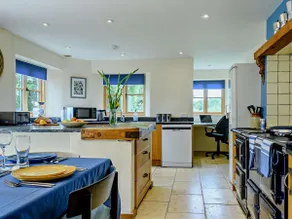 6 Bed in Lechlade oc-93251 - Image 5