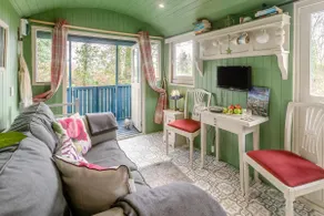 1 Bed in Launceston (oc-91964) - Image 3