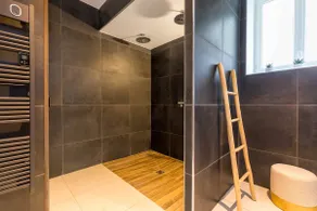 Essential apartment with Jacuzzi and Sauna - Image 4