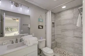 5 BR House Pet Friendly | Epic View | Port of Yall - Image 5