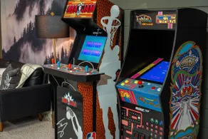 Mtn Retreat Movie Theater Arcade Hot Tub Slps 10 - Image 3