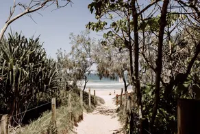 Seaside Escape on 'Tanah' - Image 3
