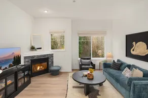 Modern Urban Luxury Escape - Unit 2 - Image 3