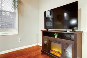 Trailside River Retreat - Image 5