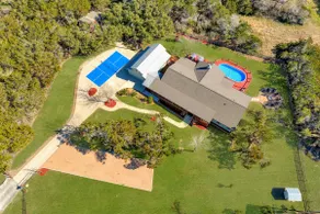 Fitzhugh Lodge: Pool, Pickleball, Poker- Sleeps 16 - Image 2