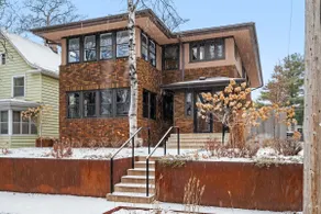 4BR Duplex Near Chain of Lakes | Ideal for Groups - Image 5