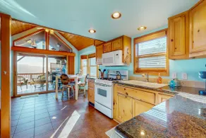 Ocean/mountain view home in Boardman Scenic Corrid - Image 4