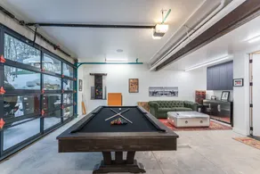 Near Downtown + Pet Friendly - Suncrest Charm - Image 2