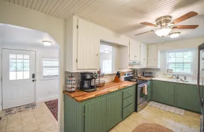 Sweet Retreat Near Downtown & Golf - Image 4