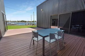 Sunset House - Sun-soaked 4BR Waterfront Retreat - Image 5