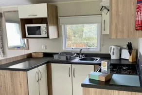 Newquay Bay Resort pet friendly sleeps 6 WiFi - Image 3