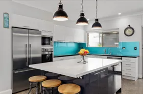 Sea Whispers—Spacious Family Retreat by the Shore - Image 4